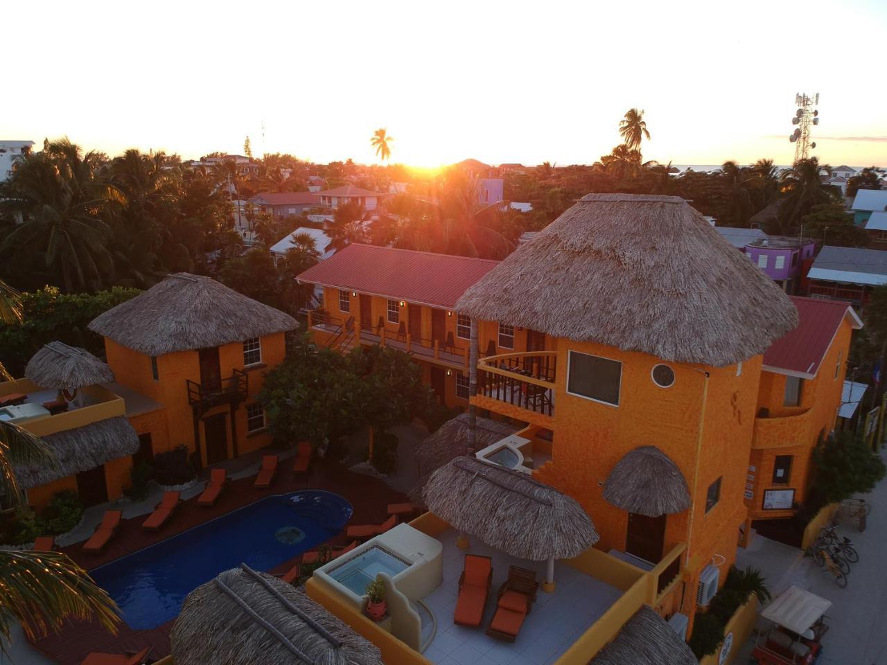 Seaside Cabanas Hotel Caye Corker Экстерьер фото